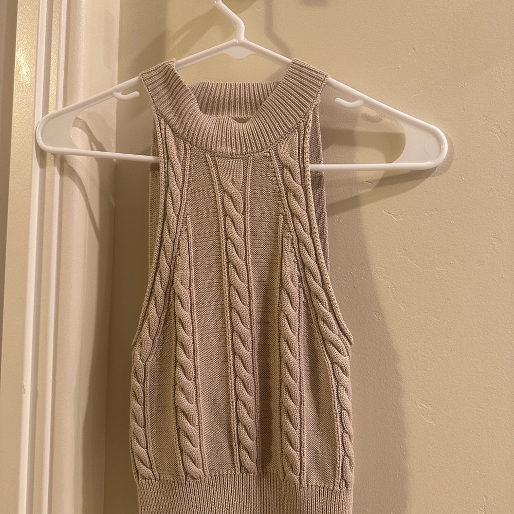 Guess Cable Knit Sleeveless Sweater - Tan
